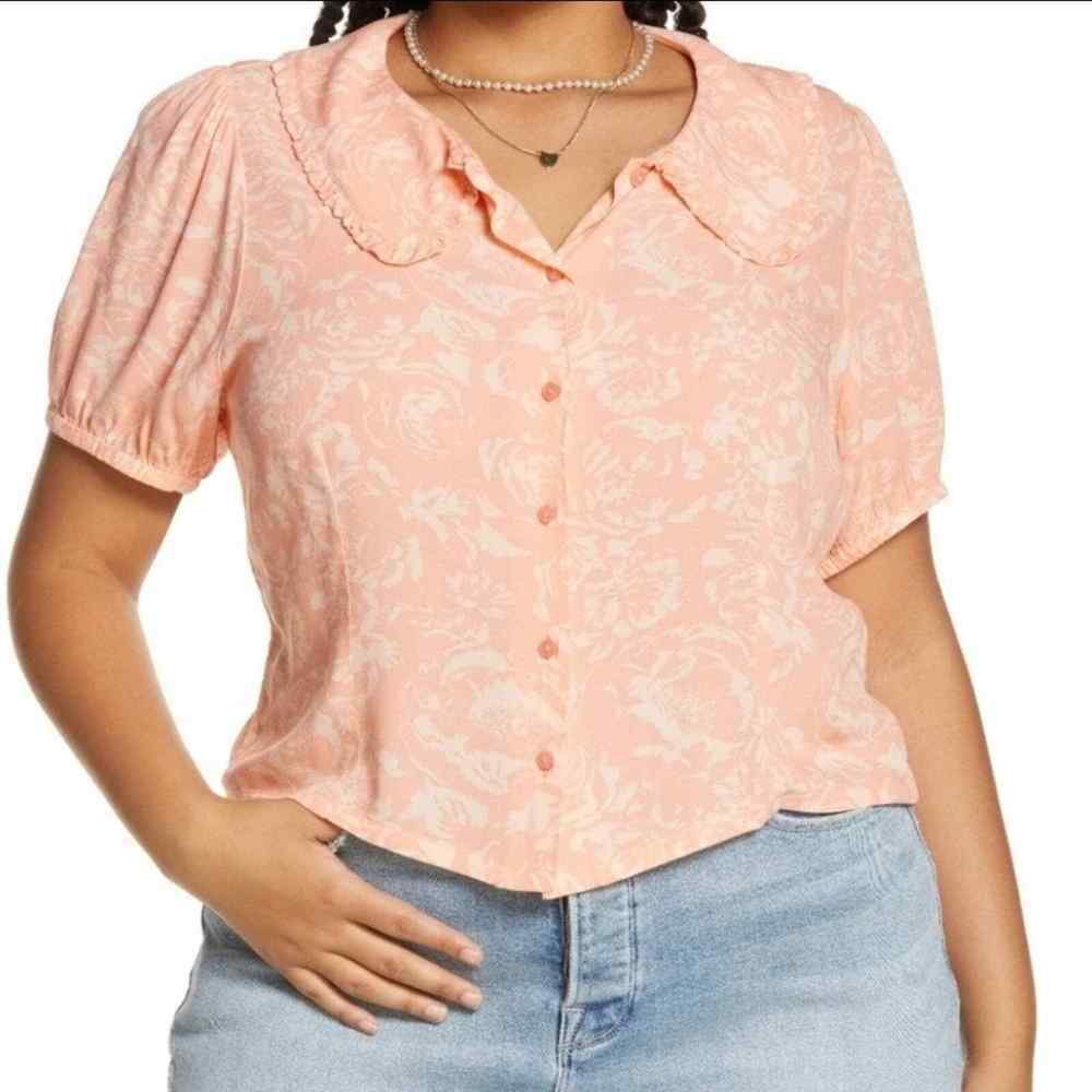 New BP. Floral Print Peter Pan Collar Top in Coral Rose Shadow Small